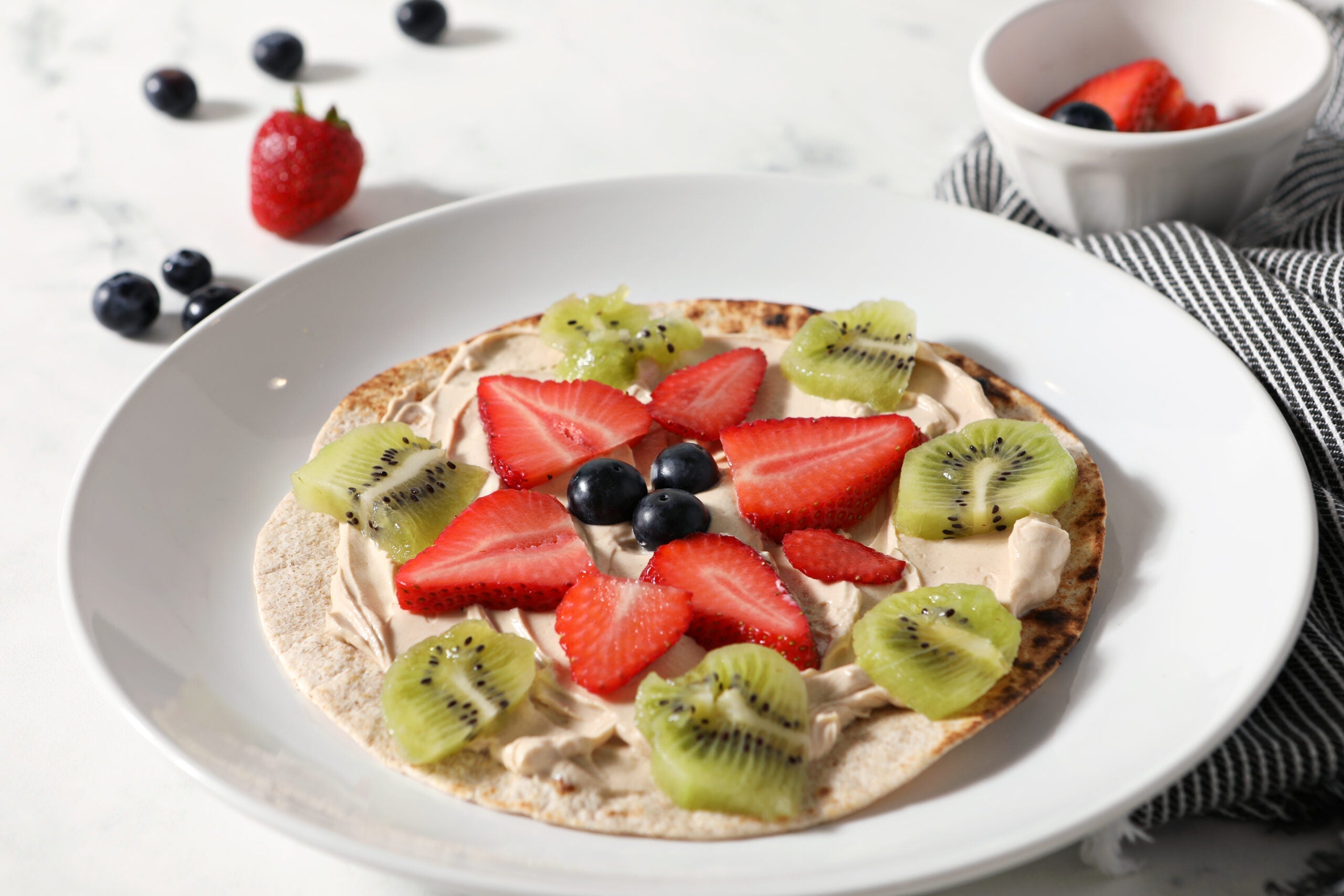 Breakfast Fruit Pizza